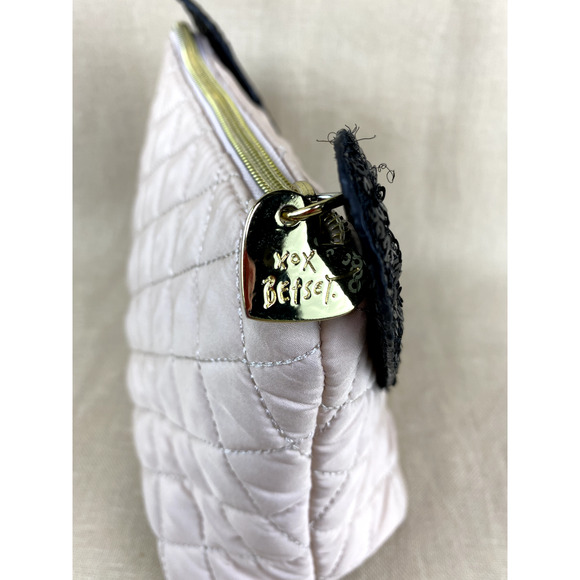 Betsey Johnson Pink Quilted Kitty Cat Zip Makeup Bag - Picture 2 of 7